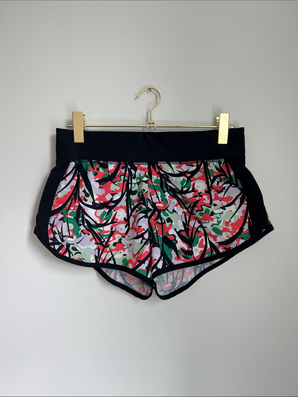 Under Armour | Black Athletic Running Shorts White Green Orange Abstract Print M